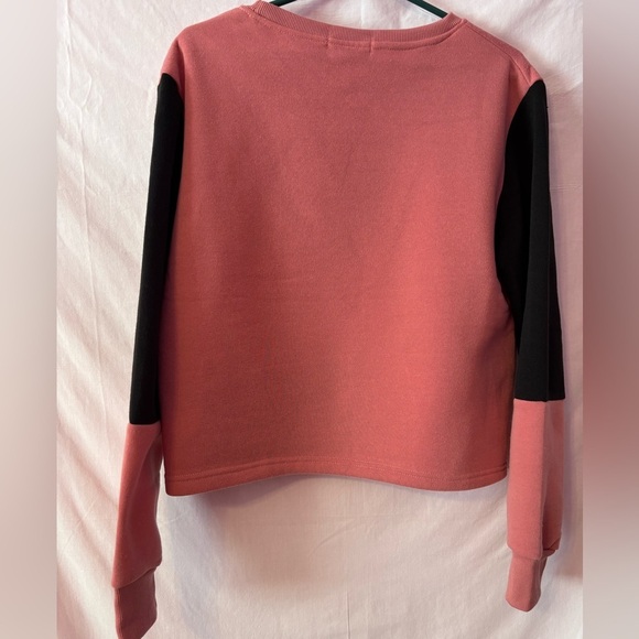 Super cute Crop Sweatshirt - Picture 4 of 7